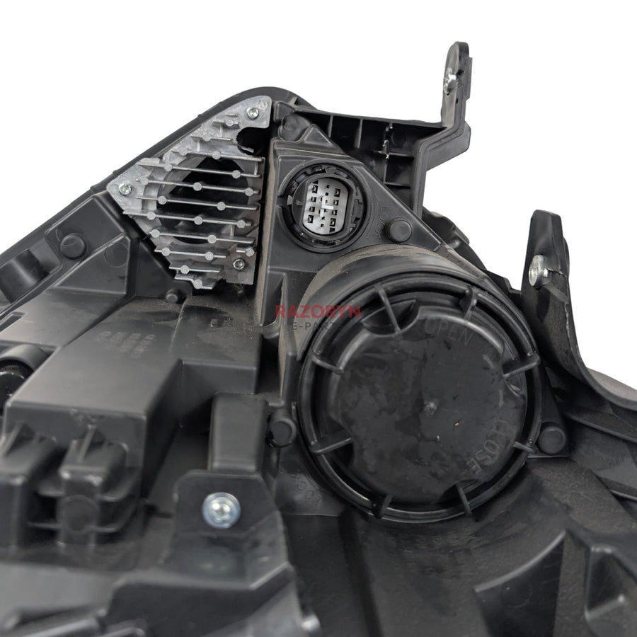Kia Sportage 2022-2025 Front Right Headlight Headlamp